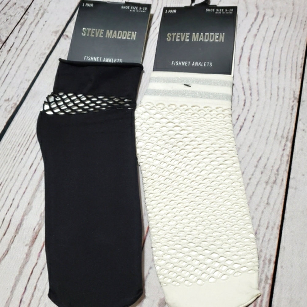 ♦️2 PAIR~Steve Madden Fishnet Socks♦️